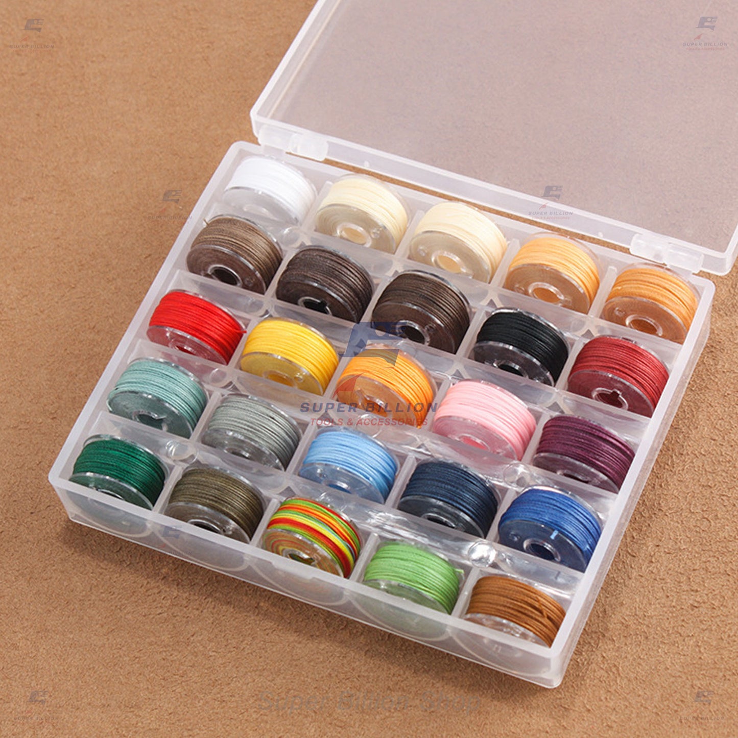 ชุดกล่องด้ายโพลีเอสเตอร์ เคลือบแว็กซ์ ชนิดด้ายกลม กล่องละ 25 สี มี 3 ขนาดให้เลือก 0.45/0.55/0.65 mm.