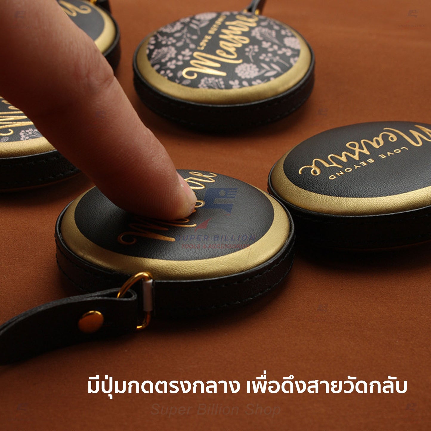 สายวัดตัวแบบตลับกลม 150 ซม. สไตล์วินเทจ หุ้มหนัง PU กดเก็บอัตโนมัติ วัดได้ทั้งนิ้วและเซนติเมตร